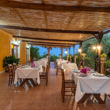 Canicattini Bagni Agriturismo Borgo Degli Ulivi المظهر الخارجي الصورة