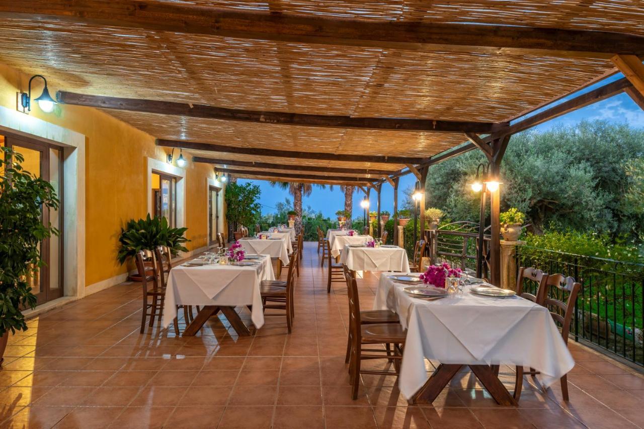 Canicattini Bagni Agriturismo Borgo Degli Ulivi المظهر الخارجي الصورة