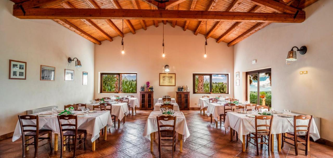 Canicattini Bagni Agriturismo Borgo Degli Ulivi المظهر الخارجي الصورة