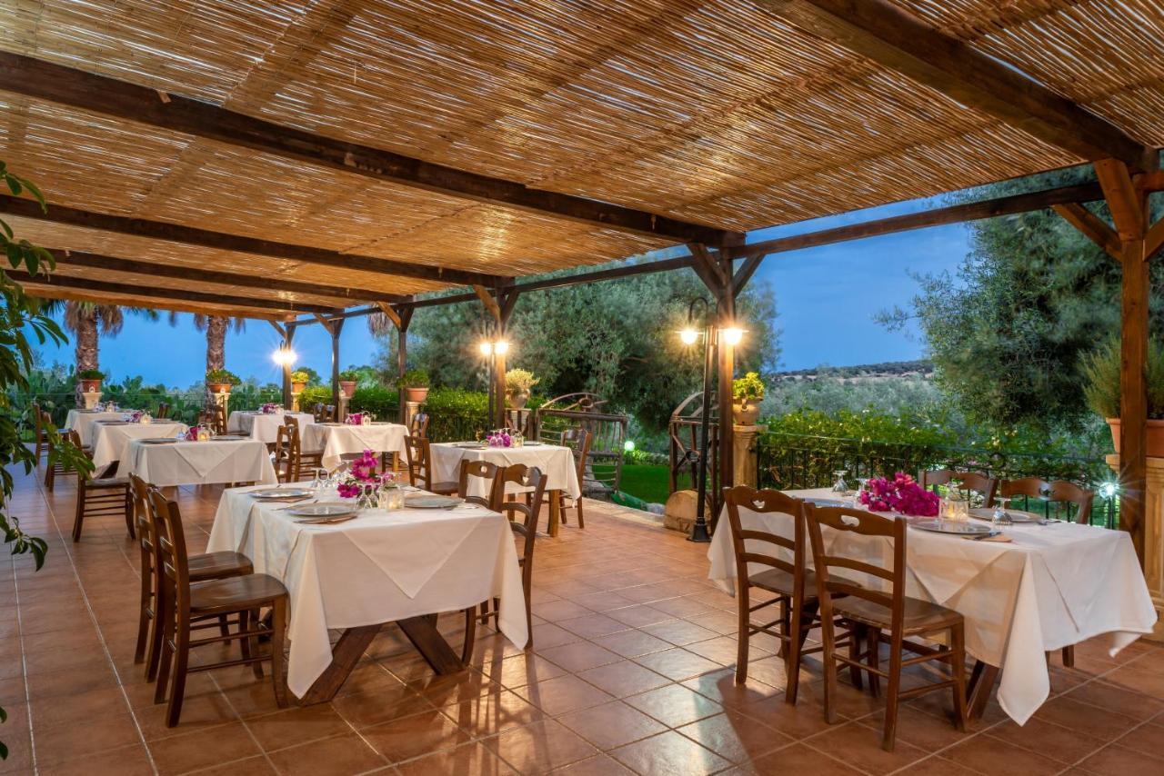 Canicattini Bagni Agriturismo Borgo Degli Ulivi المظهر الخارجي الصورة