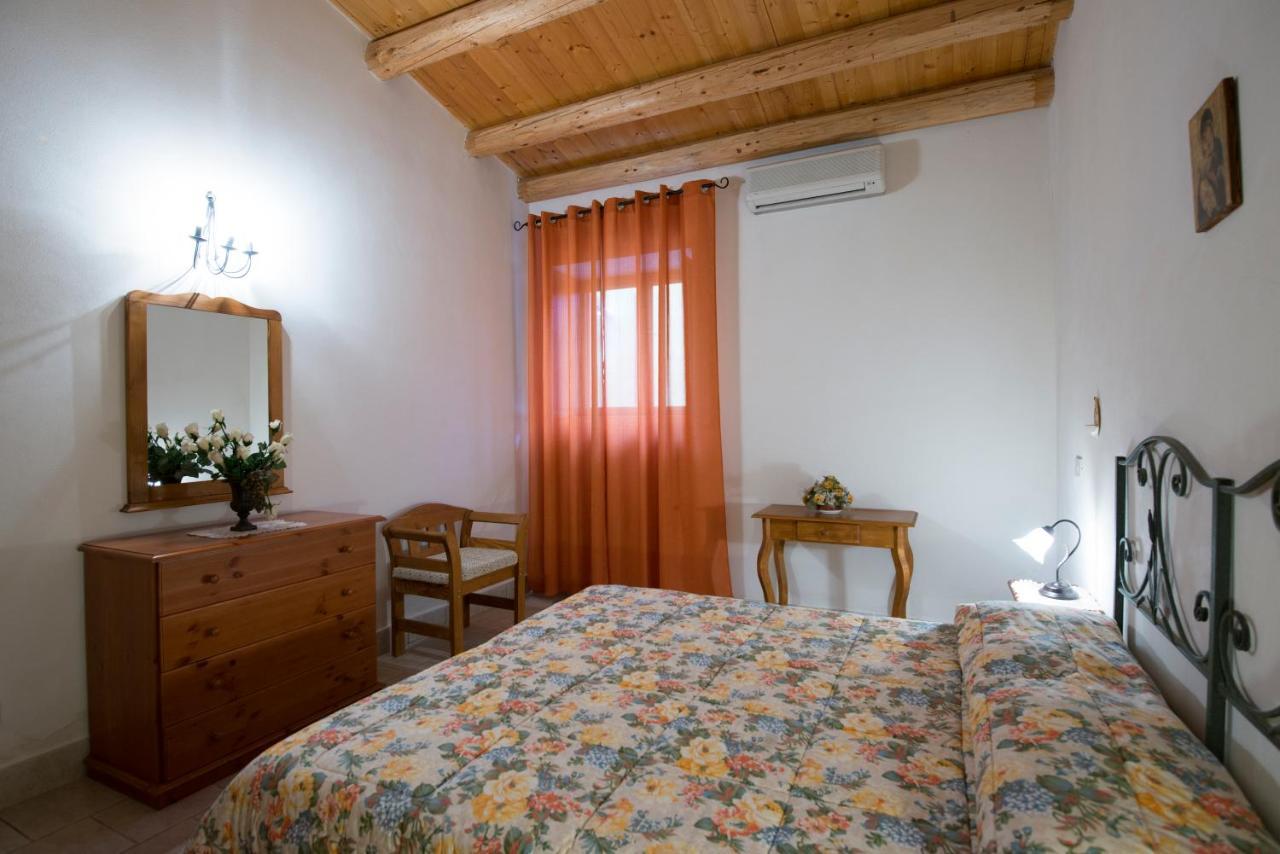 Canicattini Bagni Agriturismo Borgo Degli Ulivi المظهر الخارجي الصورة
