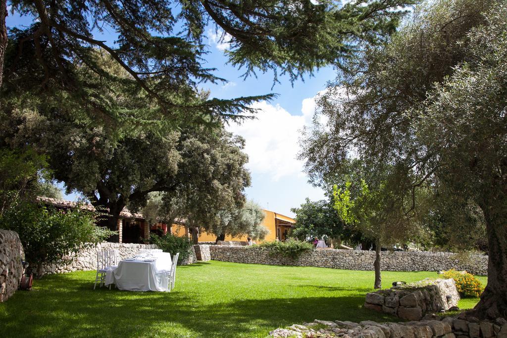 Canicattini Bagni Agriturismo Borgo Degli Ulivi المظهر الخارجي الصورة